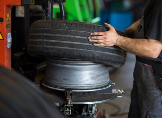Tire Replacement & Wheel Balancing